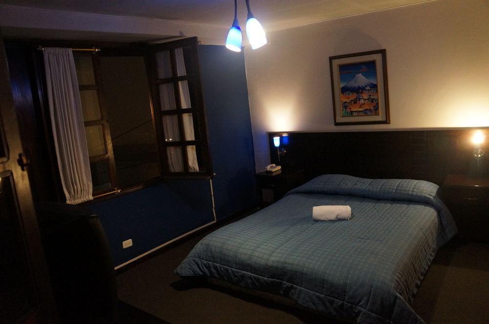 Muros Hotel 3*