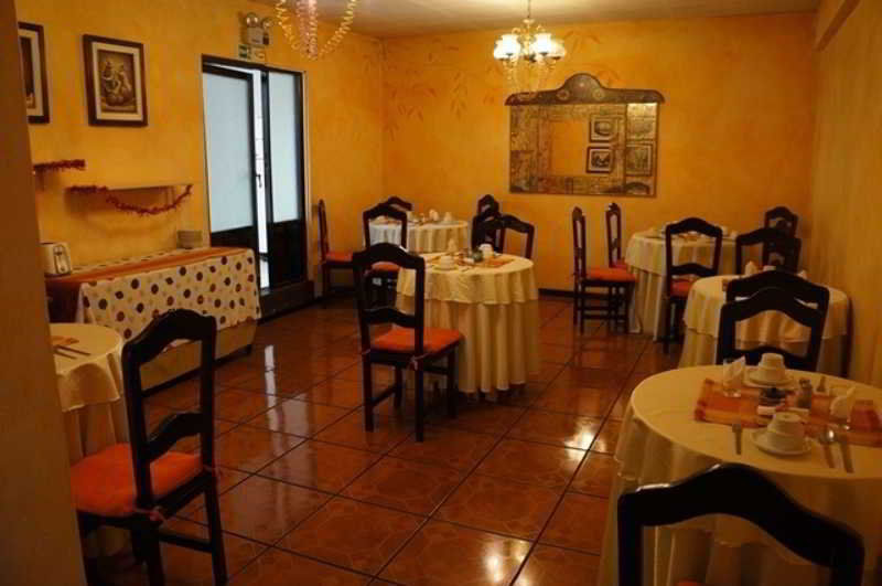 Hotel Muros Quito